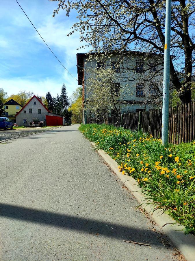 Apartament Z Historia Jelenia Góra Екстериор снимка